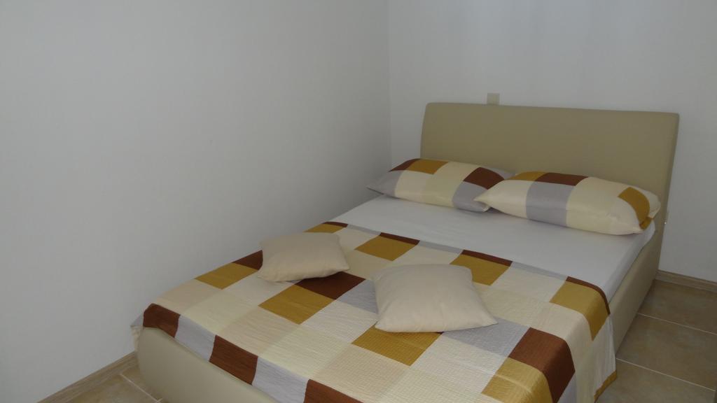 Apartments Braco Сегет-Враница Экстерьер фото